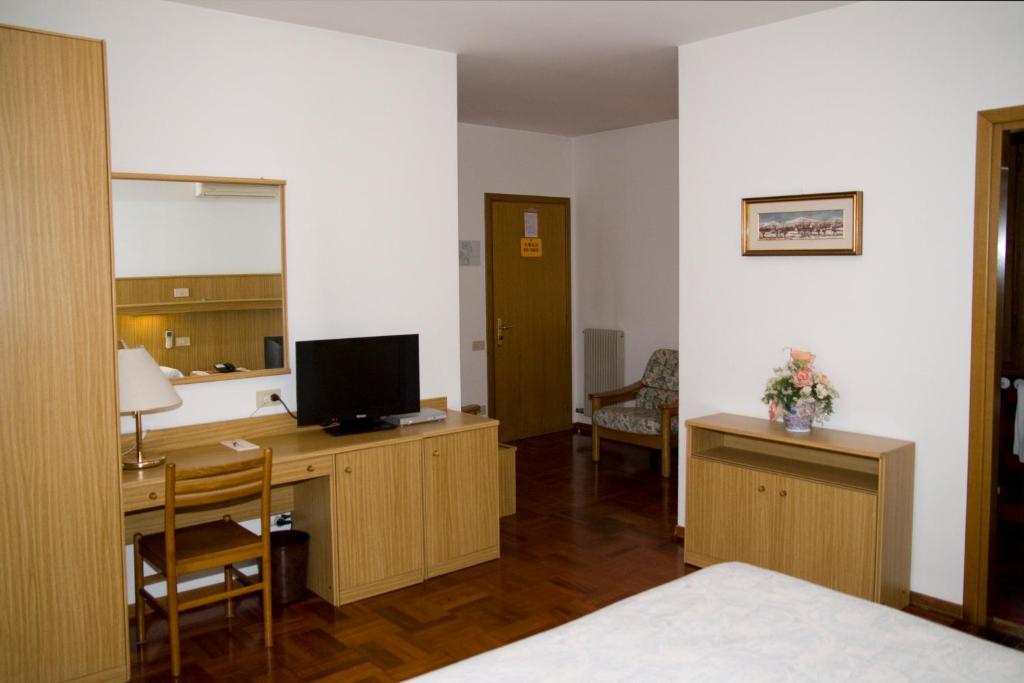 Hotel Ristorante Dotto Varago المظهر الخارجي الصورة