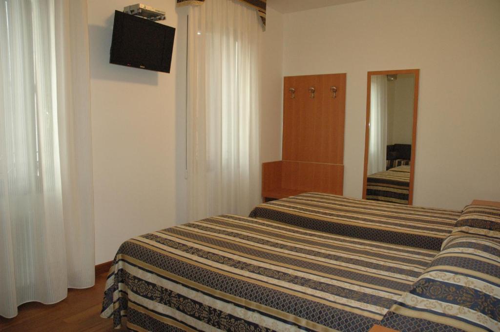 Hotel Ristorante Dotto Varago المظهر الخارجي الصورة