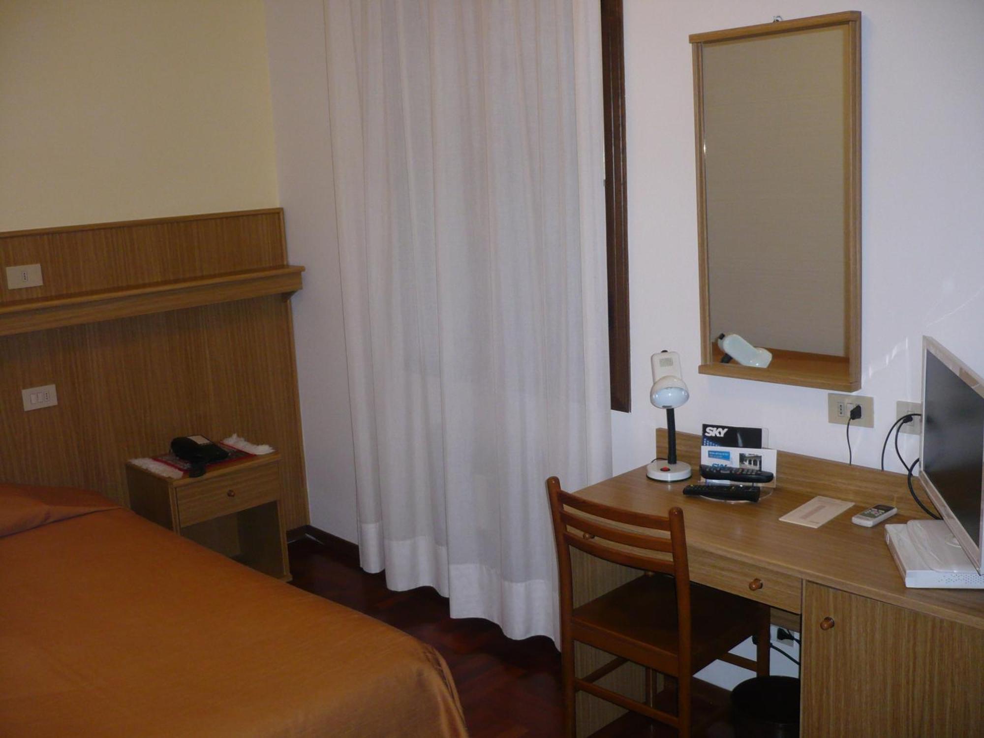 Hotel Ristorante Dotto Varago المظهر الخارجي الصورة