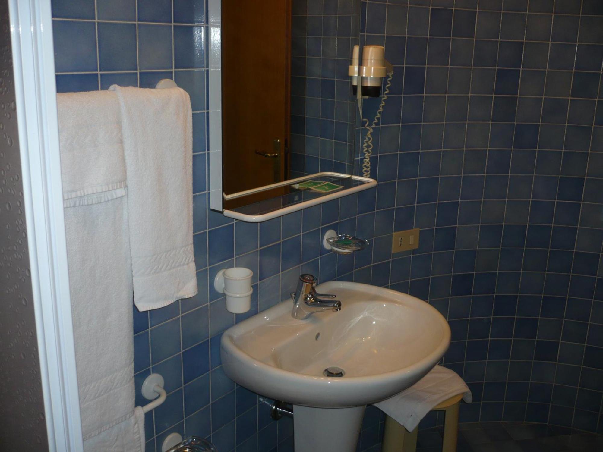 Hotel Ristorante Dotto Varago المظهر الخارجي الصورة