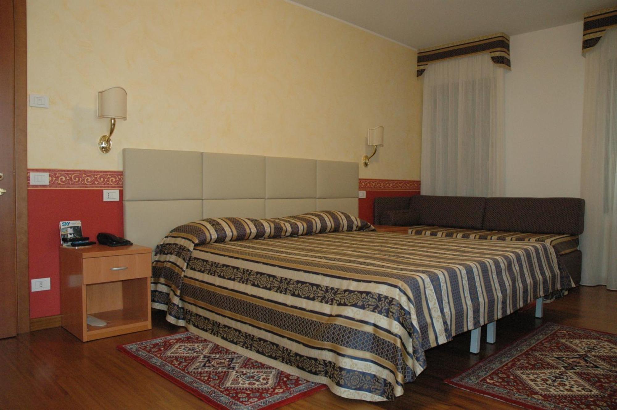 Hotel Ristorante Dotto Varago المظهر الخارجي الصورة