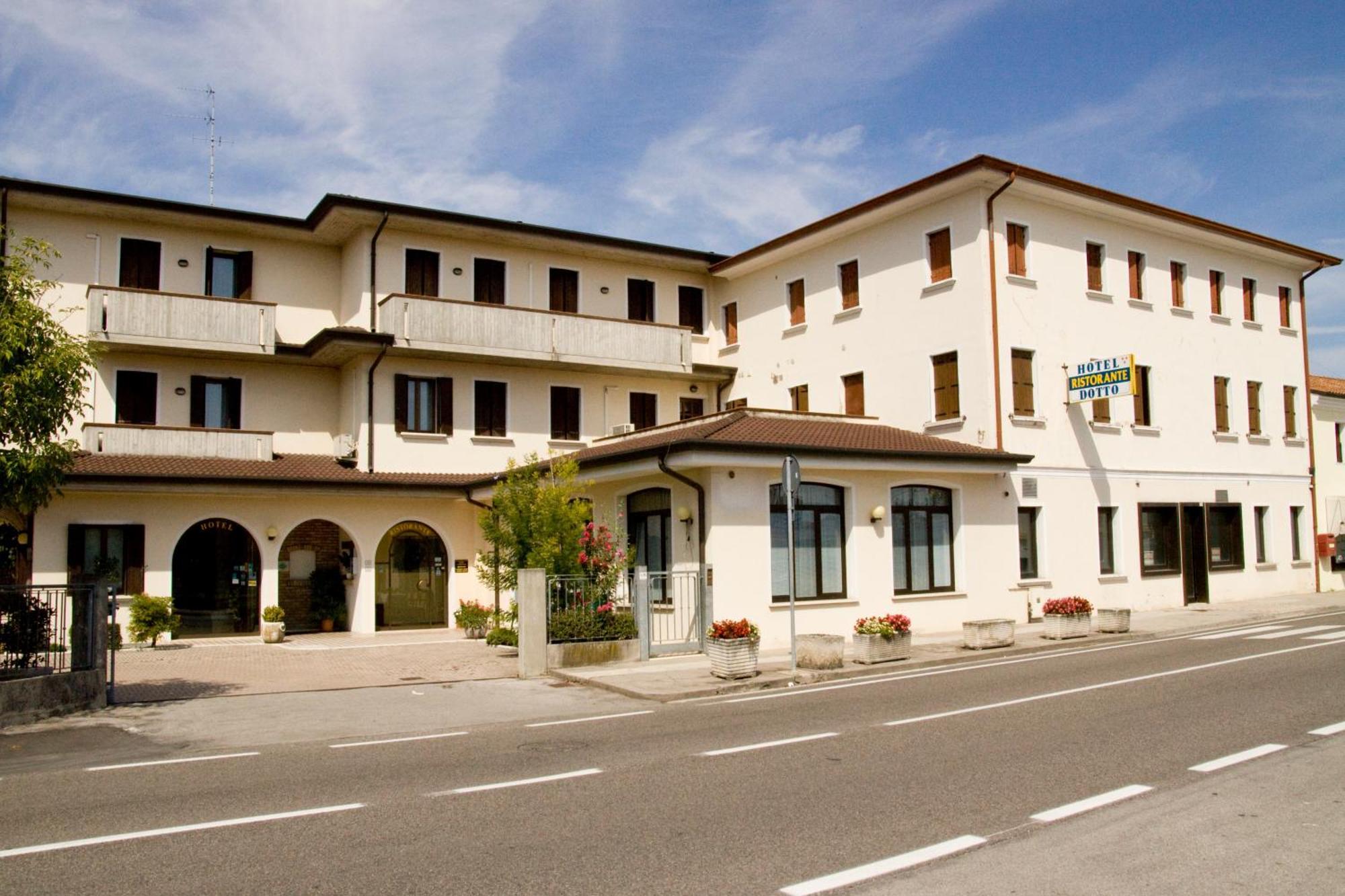 Hotel Ristorante Dotto Varago المظهر الخارجي الصورة