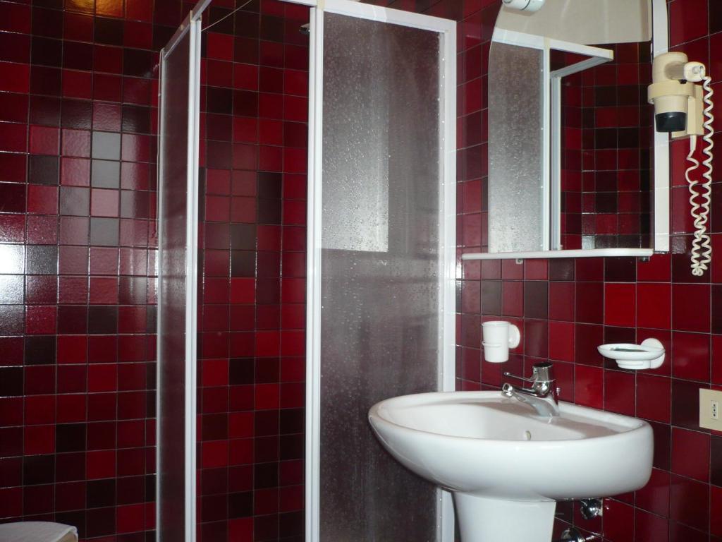 Hotel Ristorante Dotto Varago الغرفة الصورة