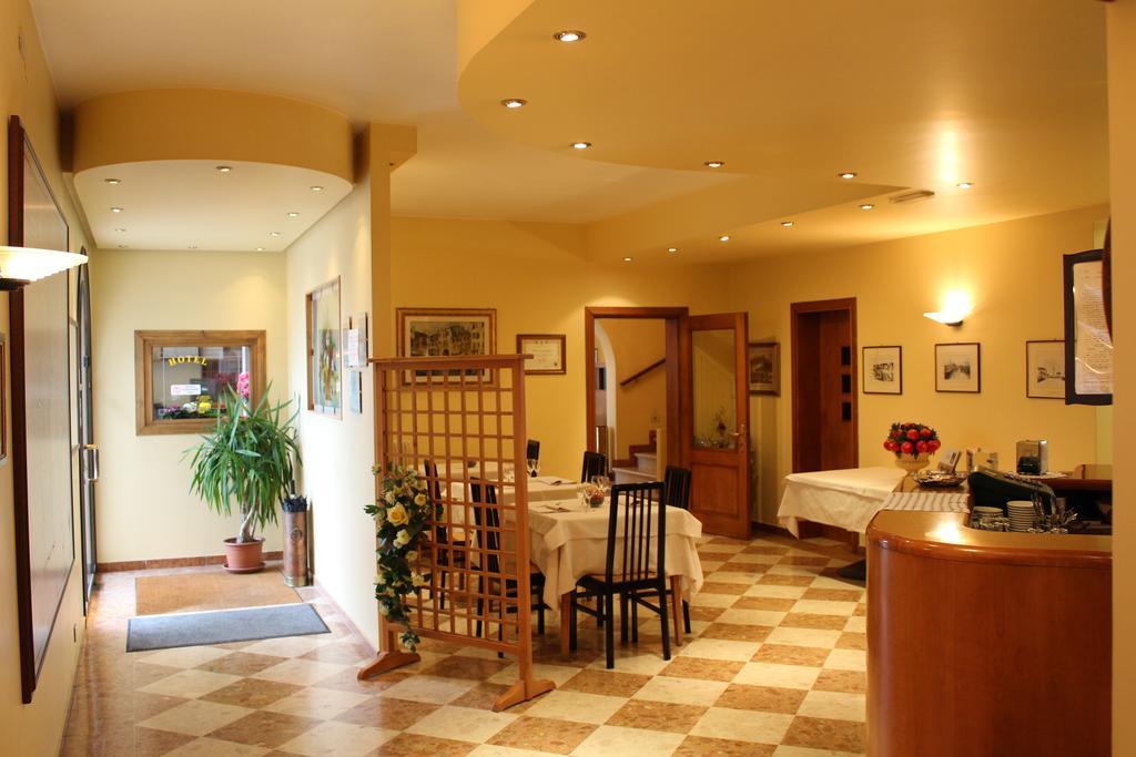 Hotel Ristorante Dotto Varago المظهر الخارجي الصورة