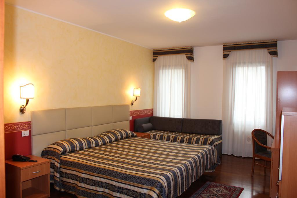 Hotel Ristorante Dotto Varago المظهر الخارجي الصورة